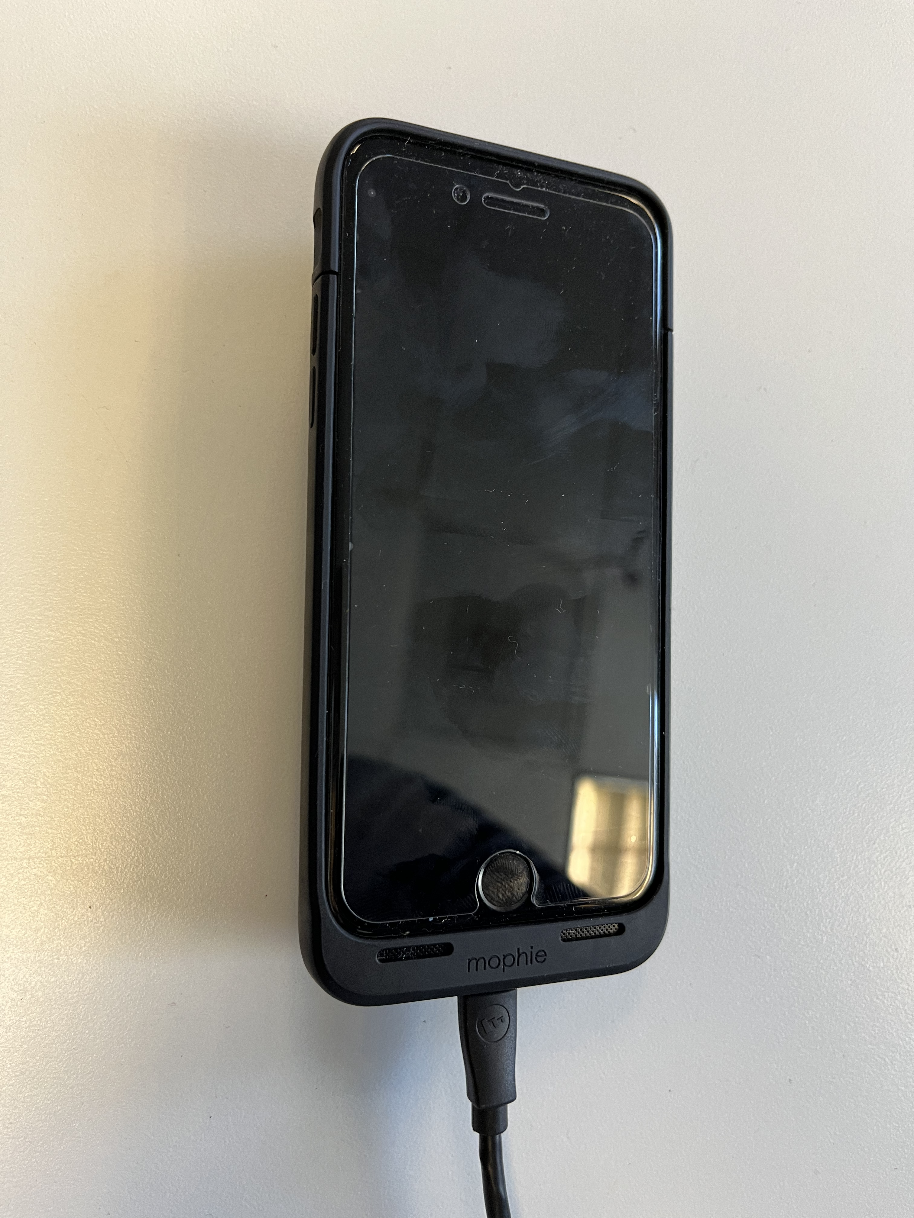 iphone_se_2.png